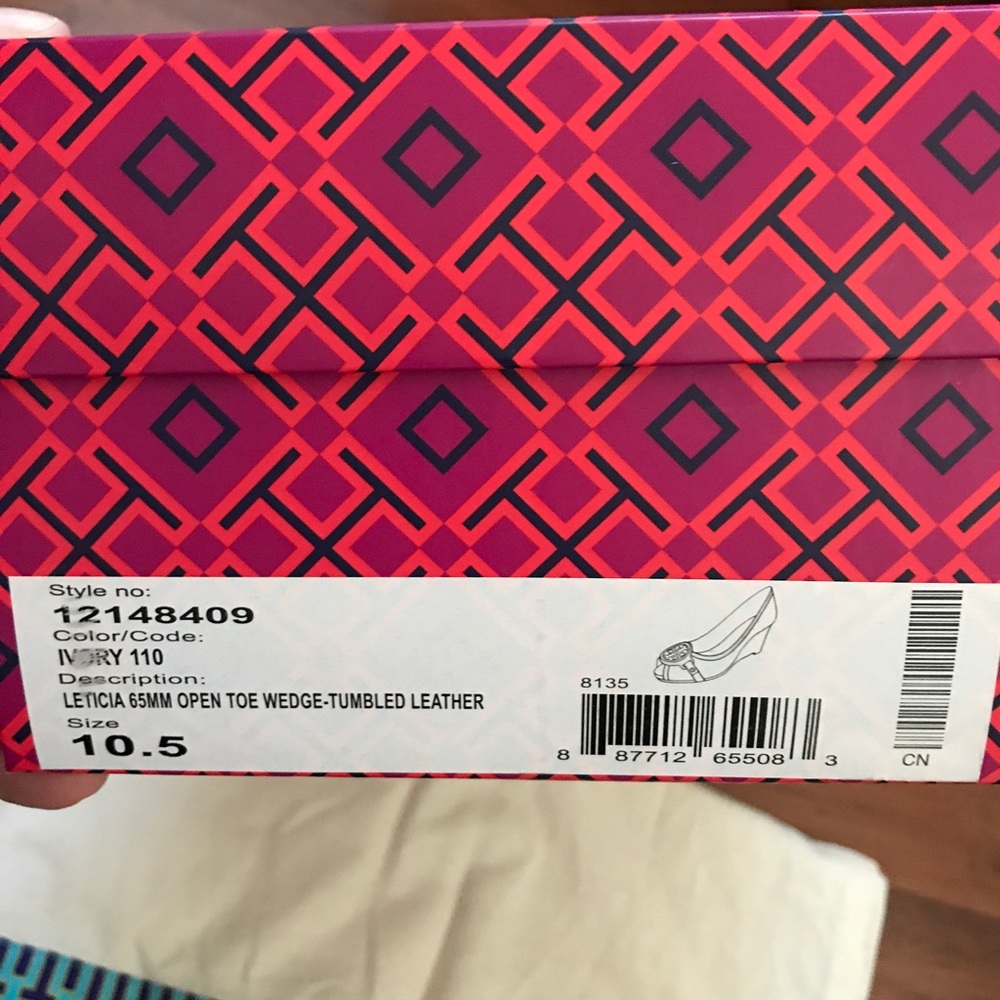Tory Burch open toe wedge-tumble leather - Picture 6 of 7